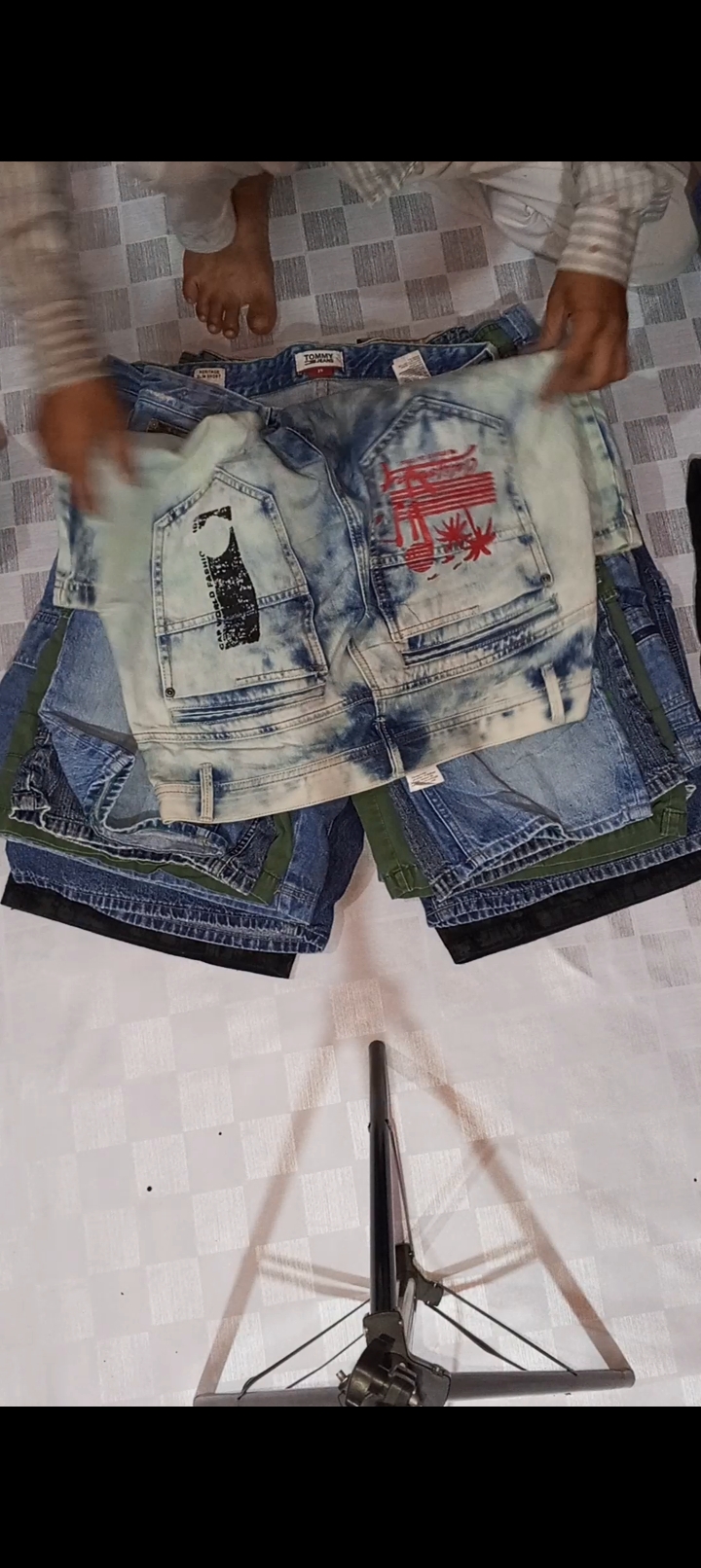 S.no 28 Printed tommy and other mix brnad 20 pieces shorts