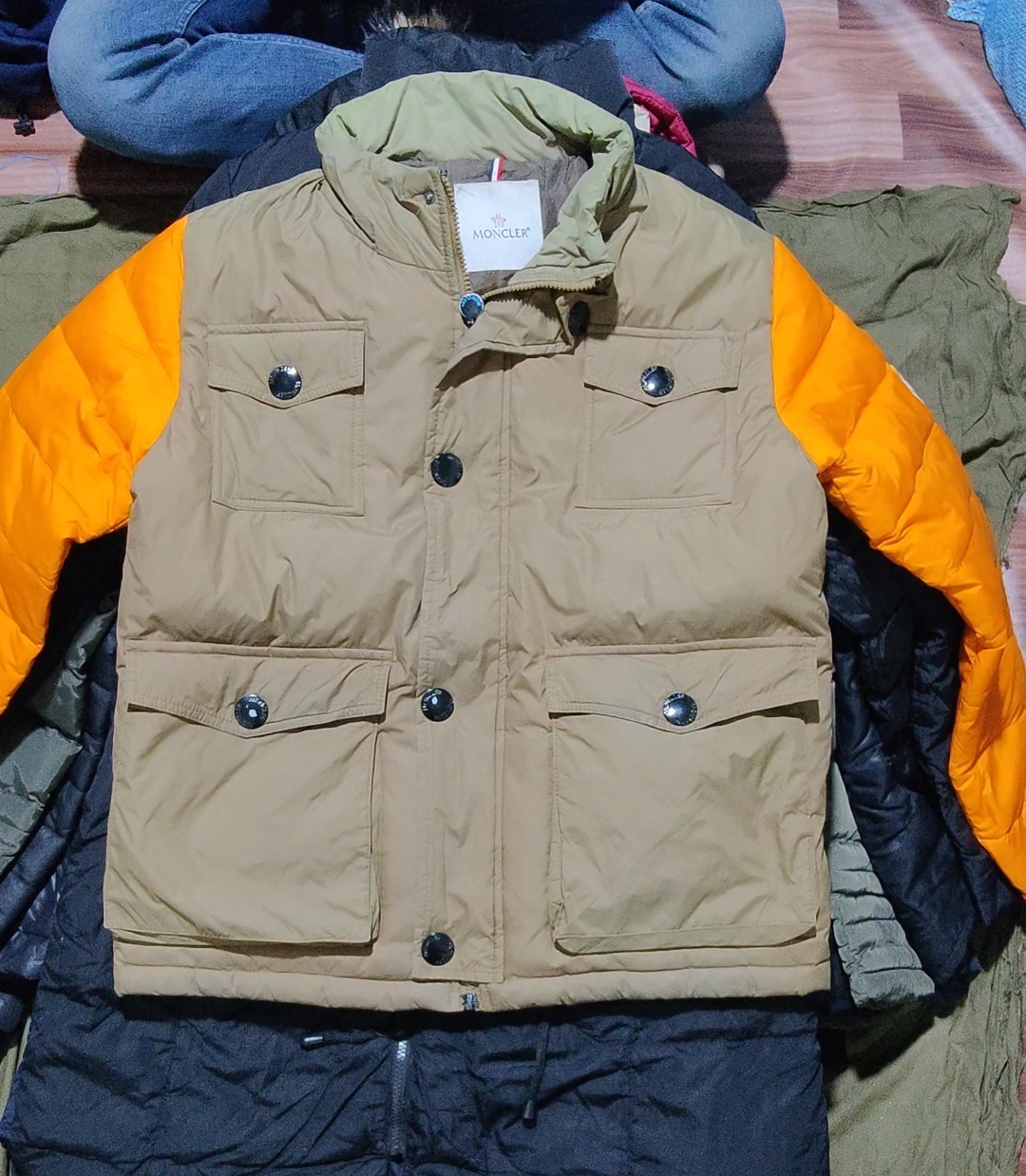 MONCLER PUFFER GILET STYLE 338 main image 0